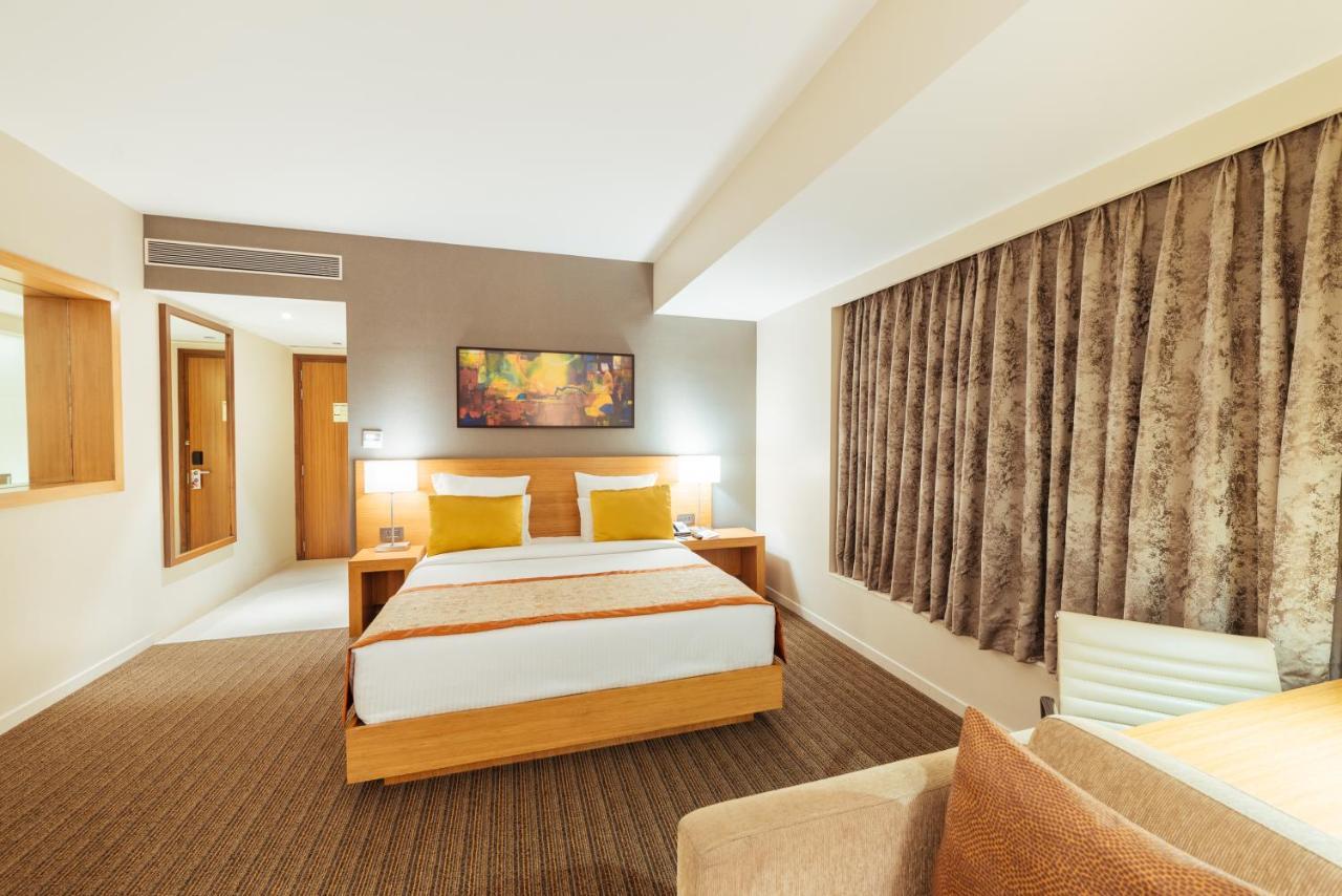 Novotel Lucknow Gomti Nagar מראה חיצוני תמונה
