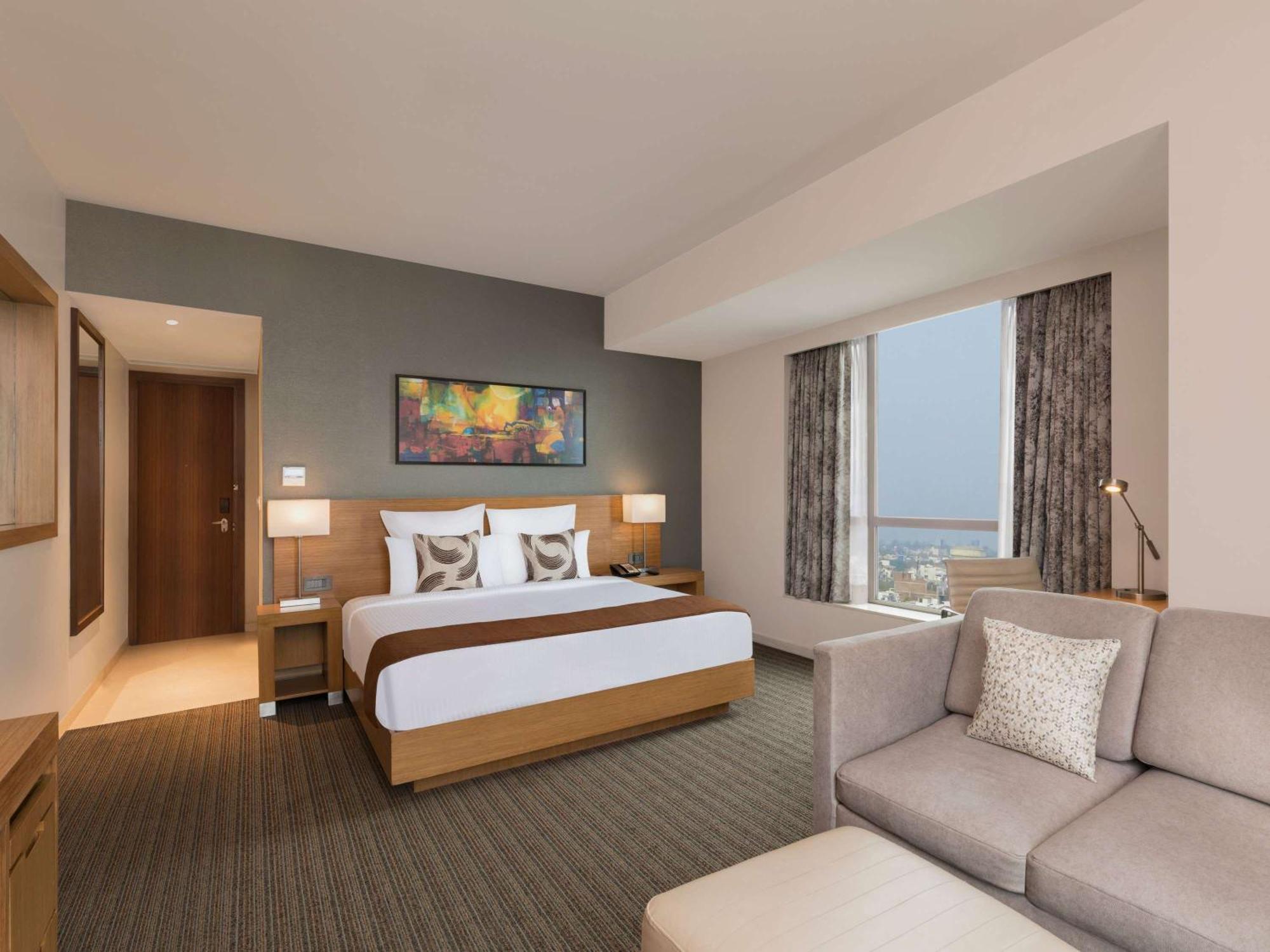 Novotel Lucknow Gomti Nagar מראה חיצוני תמונה