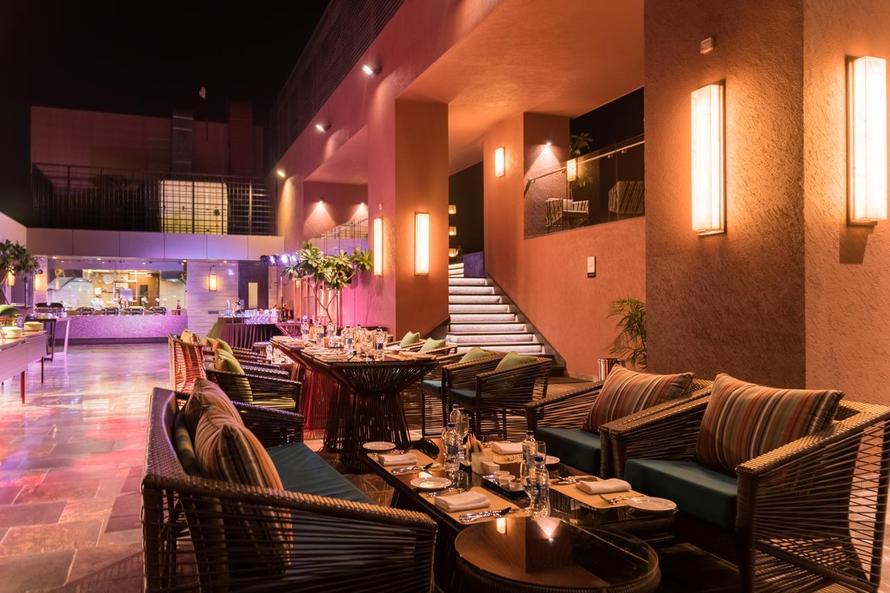 Novotel Lucknow Gomti Nagar מראה חיצוני תמונה