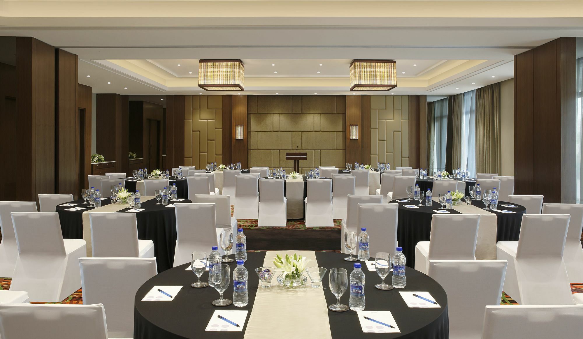 Novotel Lucknow Gomti Nagar מראה חיצוני תמונה